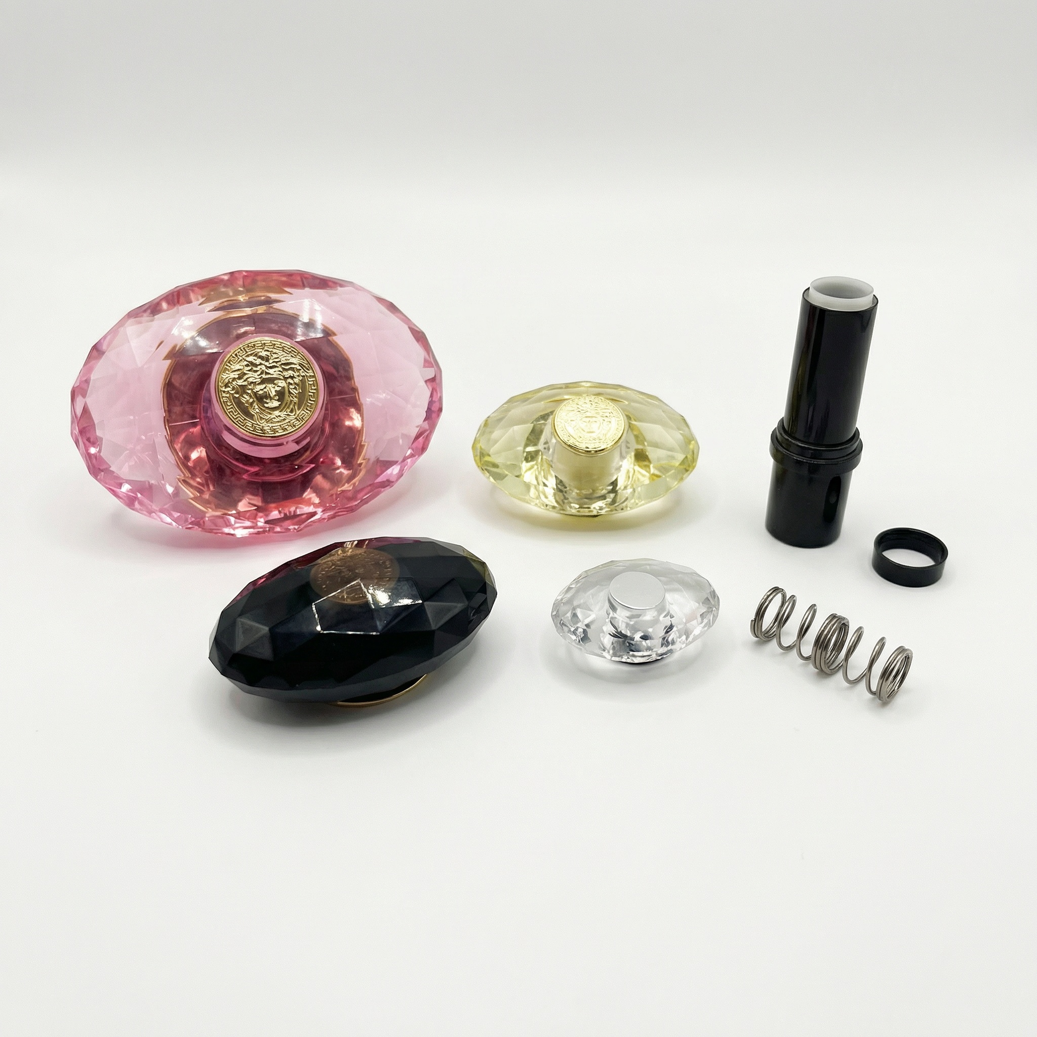 Capsule profumo e rossetti